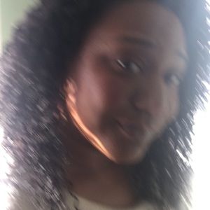 Meet your Posher, Shayla